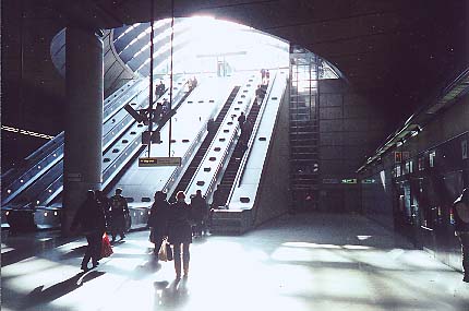 Canary Wharf Tube